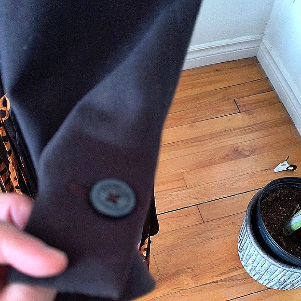 Michael Kors Dark Brown Blazer. Size 14. Excellent Condition! - Picture 6 of 9
